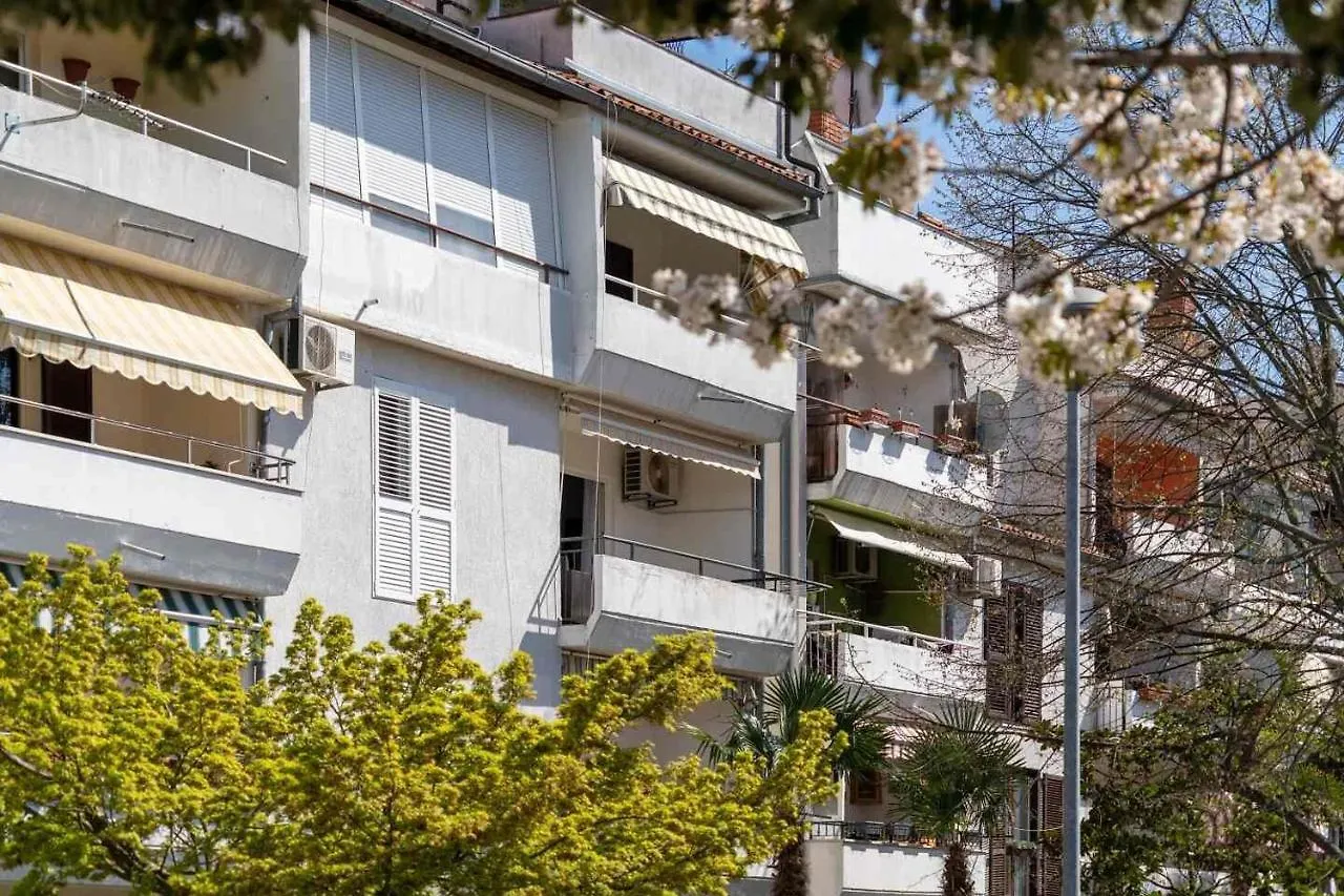 App Dinora Apartman Poreč 0*,  Horvátország