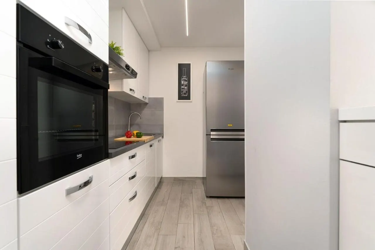 App Dinora Apartman Poreč